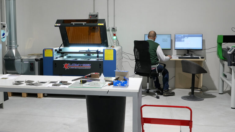 Aprea Incisioni SRL - Vetrina 03