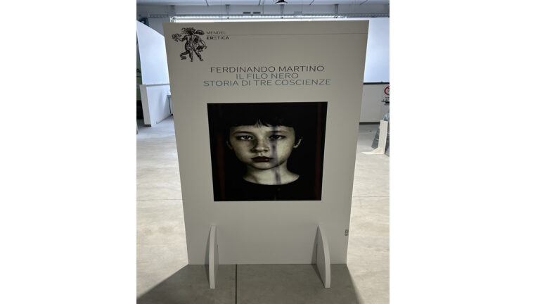 TOTEM FERDINANDO MARTINO