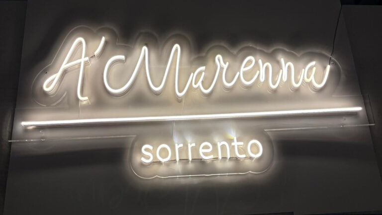 led a marenna